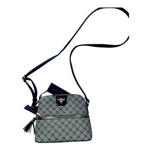 DELUXITY Los Angeles crossbody purse NWT